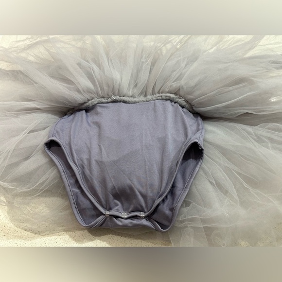 Iloveplum: Girls Long Sleeve Tutu Dress- Size 6Y - Picture 6 of 9